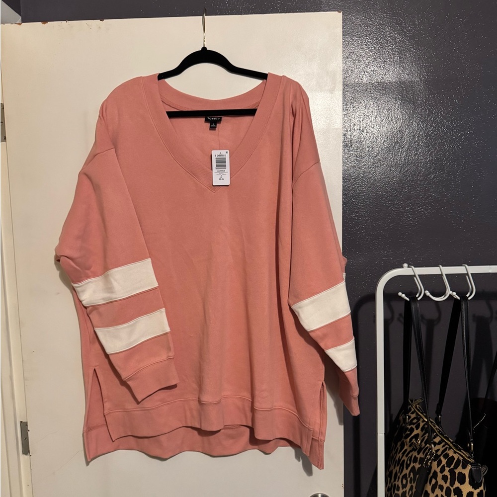 NWT Torrid Blush Oversized V-Neck Sweatshirt, Perfect for Leggings! - Picture 9 of 11